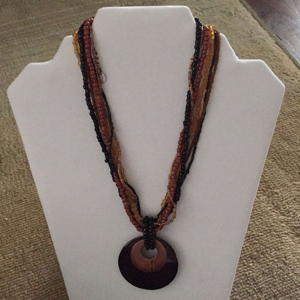 Necklace and bracelet set